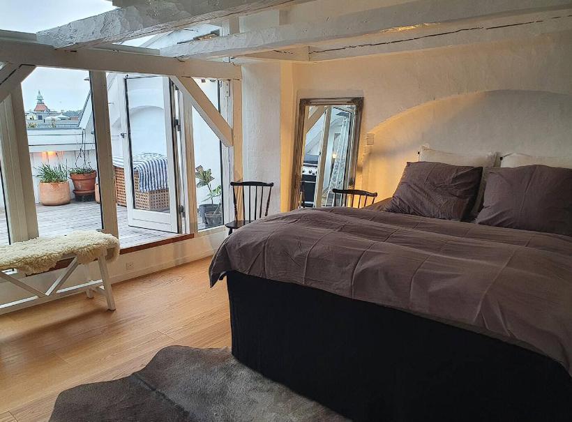 Large !!! Apartment